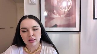 Yenifer Chacon Turns Adventurous Airbnb Into A Rough