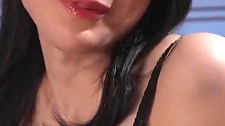 My Girlfriend's Stepmom Has an Insatiable Sex Drive and She S Exac.secretly Giving Her My Hard Cock Again and Again. Chatper 1