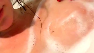 Awesome Big Boobs Blonde Masturbates In The Shower
