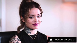 MODERN-DAY SINS - Big Dick Doctor Becomes Inked Hottie's CUM DONOR And Fills Her Pussy In His Office