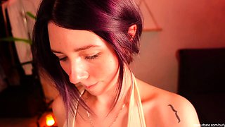 Amateur Webcam Babes Going Solo