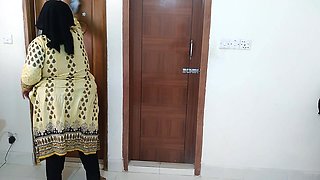 Tamil Maid Fucked by Owner While Cleaning House - Huge Ass Cum