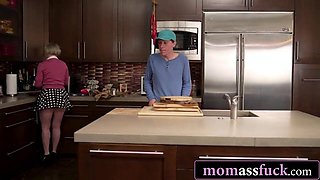 COUGAR Dee Takes It Deep in Her Culo, Groceries Forgotten