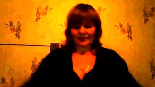 Mature Russian Amateur Irina Shows Off on Webcam