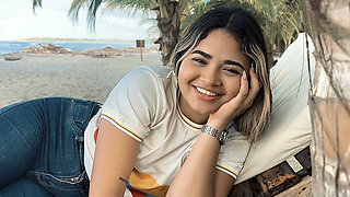 I Met a Girl on the Way to the Beach and She Took Me to Live Something I Didn't Expect