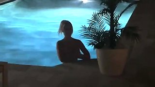 ScarlettKissesXO Fucking in Pool Sex Tape