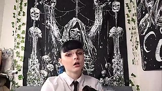 Small tits shemale gets banged in bed