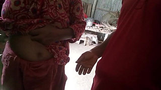 Bangladeshi Daytime Sex with Hot Aunty