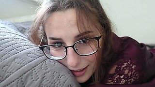 Sexy hottie Anetta Keys enjoys a solo toy masturbation