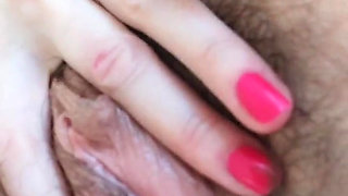 Squirt hairy pussy masturbation big pussy lips