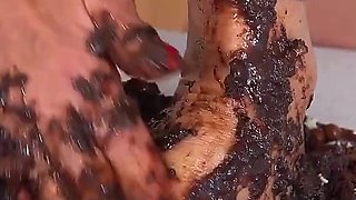 Nicole DuPapillon makes a cum drizzle cake part 2