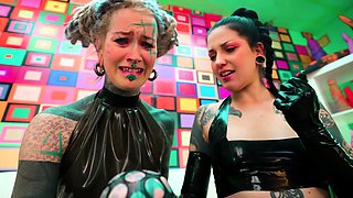 Wild Goth Latex Lesbian Fisting, Squirting,Anal Gapes