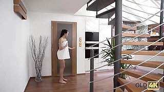 Brunette xxx with well-formed tootsie from Old4k