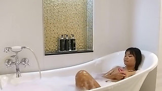 Horny Bath Time in a Luxury Room