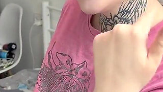Cutie Hid the Vibrator Under the Pillow and Cum