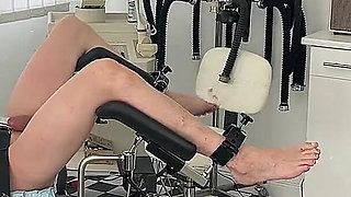 Gaping Anal Fisting Session with Mature Dominatrix Crew