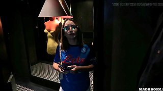 Cheating Italian Fan from Napoli MadBros Fucks Her Big Ass Doggy Style as Apology After Dumping Boyfriend