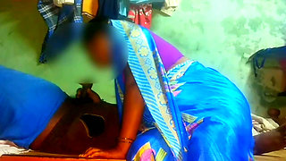 Indian housewife aunty blowjop