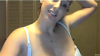 Milf's Kinky Milk and Masturbation Show