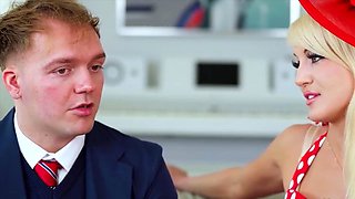 Beautiful and elegant MILF Bree Brooks