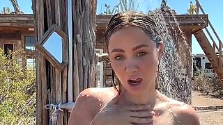Sara Underwood Outdoor Wet Masturbation Onlyfans Video