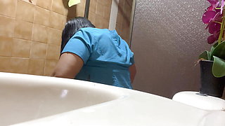 Nurse big ass bbw extreme ass caught by amateur camera