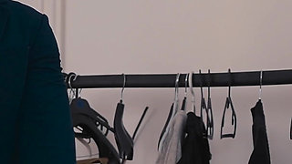 Angie Lynx Ignites Threesome Heat with Kneeling Double BJ and Wild Rides Family House E7