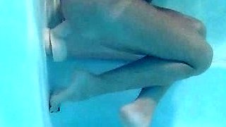 Close up MILF masturbation