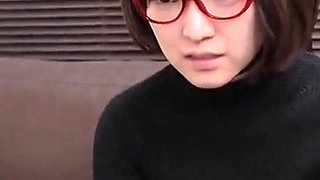 Beautiful Female Manager’s Secret Deal. Will This Really Secure the Contract? - Chapter 2