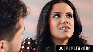 Hypnotic Penny Barber and Apollo Banks at cum on pussy sex