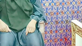 Big Round Boobs Muslim MILF Caught My Dick and She Wants Sex with Me in Waiting Room