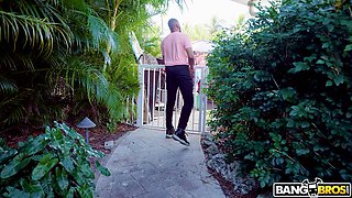 Dildo Babe Wants Dick