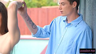 Kylie Quinn Gets Her Fuck Hole Massaged By Fat Cock