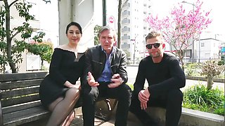 Yoko, secretary in Tokyo, sends her application without shyness! - Jacquie et Michel TV