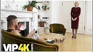 Winsome Boy Hooks Up With The Sexy Mature Woman In Stockings