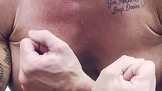 Kandy Flexes in the Shower