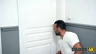 Daddy4k. teen with epic Natural Tits and butt is using a opportunity to bang a mature man