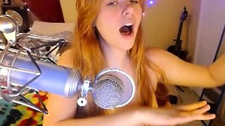 Amateur redhead shaves and masturbates