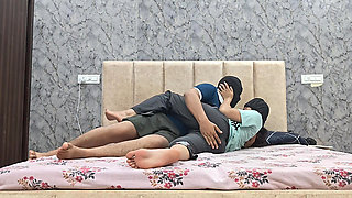 Desi girlfriend sucking bf dick deepthroat viral