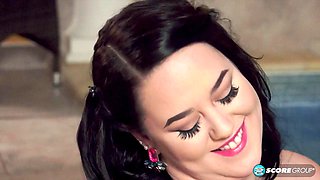 Lila Paynes Big Tits Pool Strip