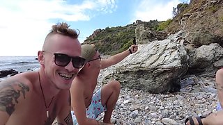 Pickup On The Beach Ended With An Orgy In A Public Place!