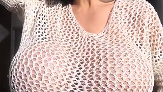 Leann amateur beautiful brunette with big boobs