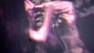 Lesbians Tie Themselves Up