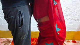 Red Saree Sister in Law Fuck by Brother in Law