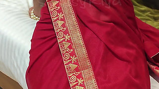 Sassy Riya Saare Close up Cleavage