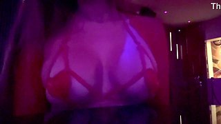 Italian monstrous Jugs Cougar Artemisia Love Making her succulent jugs juggle at the curb