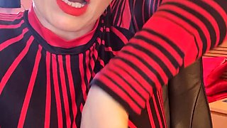 Skinny pierced amateur redhead rough fucking huge toys