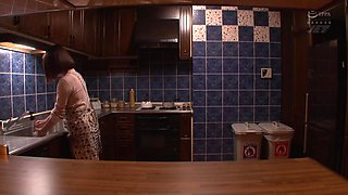 Beauty Japanese Milf Gets Hotly Fucked In Front Of Her Stepdaughter