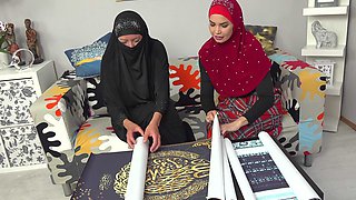 Elisa Tiger & Chloe Lamour & Max Dior in Muslim Slut Fucks For Posters - Porncz