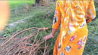 Once again the brother-in-law fucked the new sister-in-law in the mustard field.outdoor sex